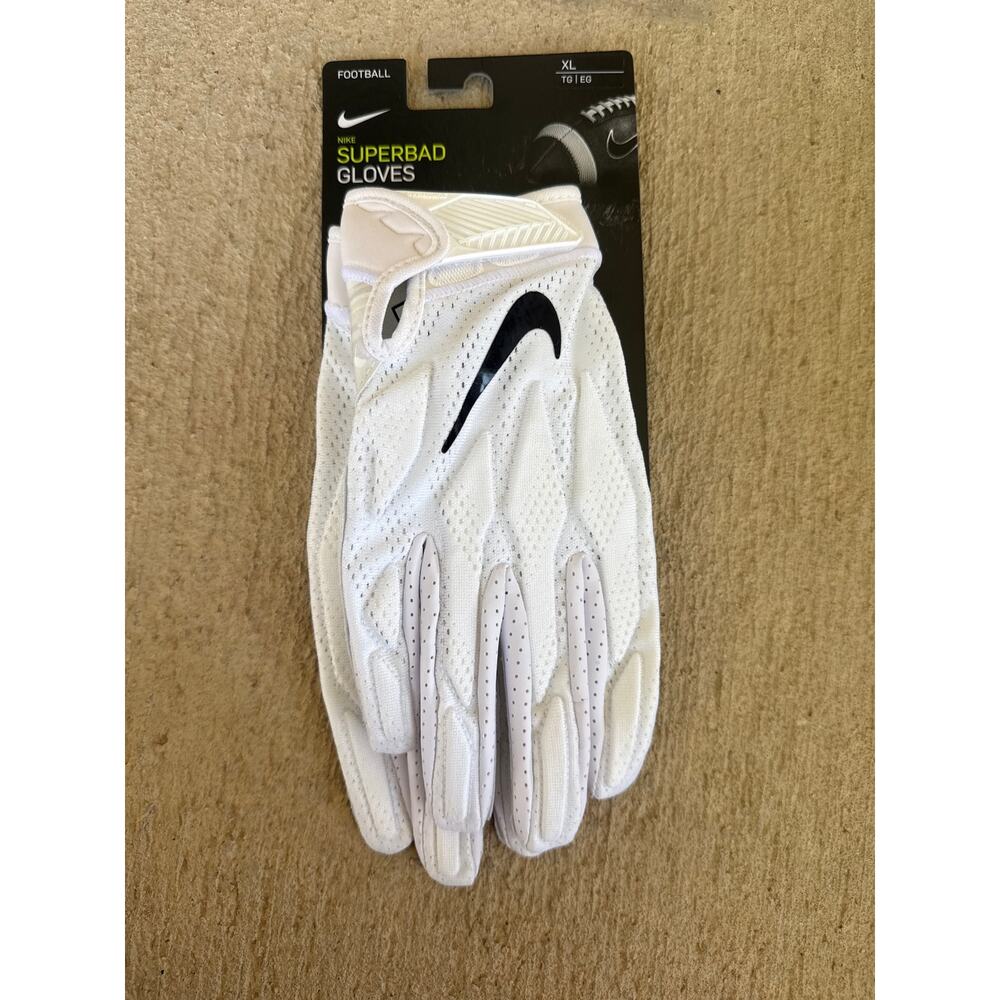 Nike Superbad 4.5 Size XL Knit MagniGrip White/Black Football Gloves PGF873-102